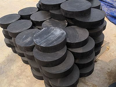 兰坪县板式橡胶支座由若干层橡胶片与薄钢板经加压硫化